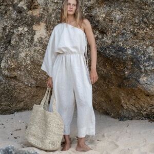 Avy and Co Linen Jumpsuit